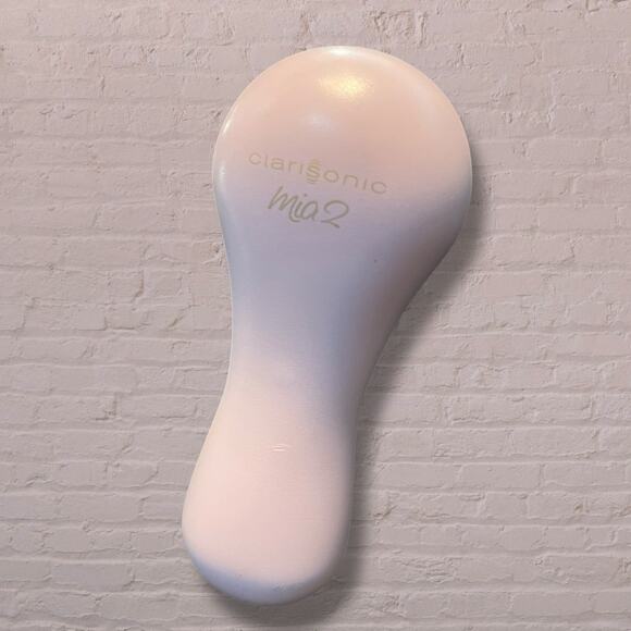 Clarisonic Mia 2 Facial Cleansing Brush System 2 Sonic Speeds NO Charger Working - Picture 1 of 12